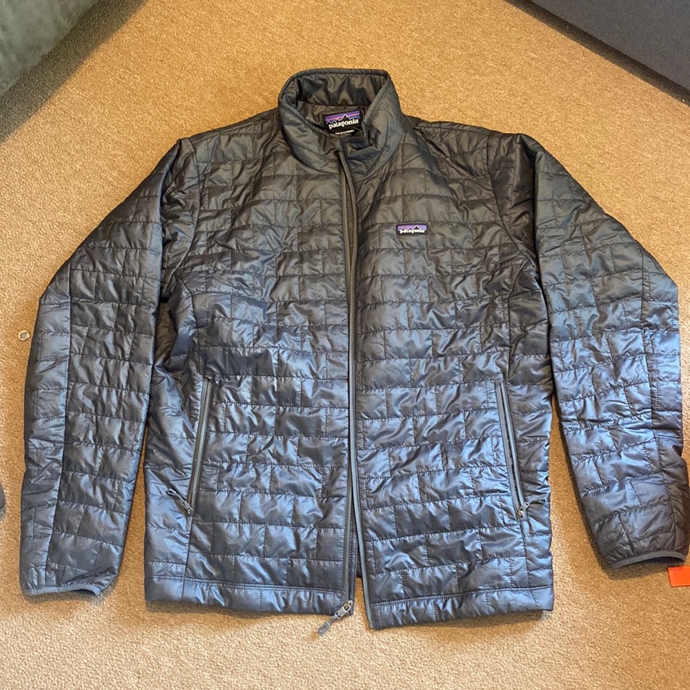 NWT - Men’s Patagonia Nanopuff Jacket (Forge Grey)